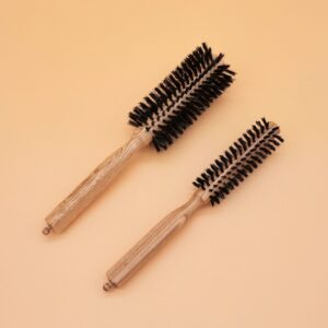 Brosse à brushing en frêne & poils naturels - coiffage doux